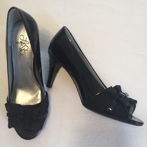 LifeStride Open Toe Heels with Ruffle & Bow
